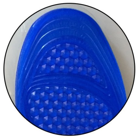 Plantilla de Gel con una superficie de microfibra para realizar el contacto con el pie.
Previene dolores y malformaciones de l