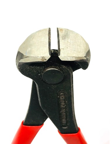 TENAZAS CORTA CLAVOS (CORTE FRONTAL 160MM)