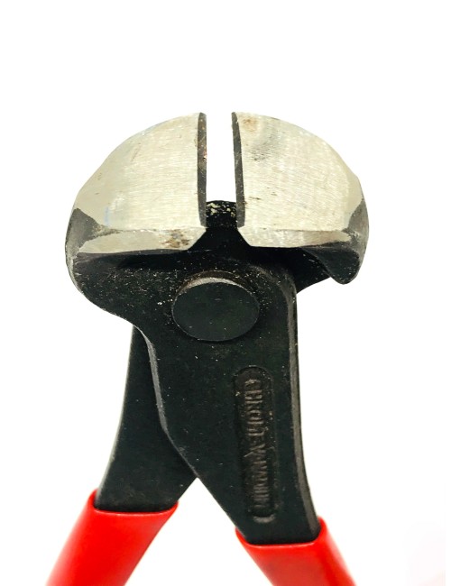 TENAZAS CORTA CLAVOS (CORTE FRONTAL 160MM)