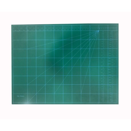 PLANCHA NYLON TRABAJO 45*60 CUADRICULA